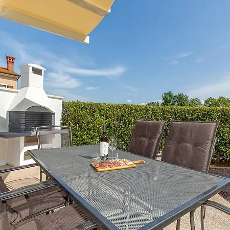 Appartamento Silvia Ii With Private Pool Vižinada