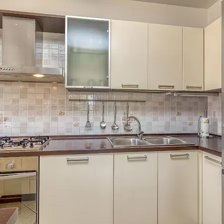 Silvia Ii With Private Pool Appartamento Vižinada