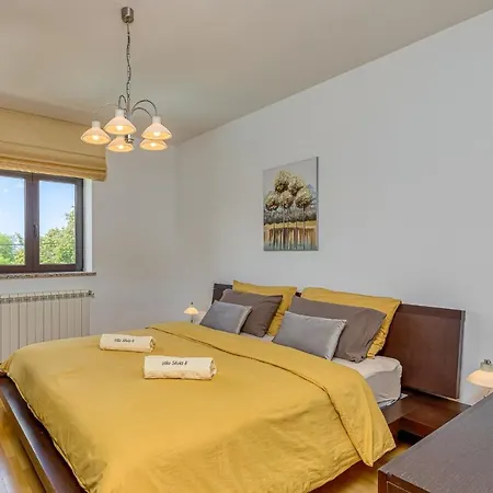 Silvia Ii With Private Pool *