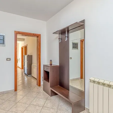 Silvia Ii With Private Pool *