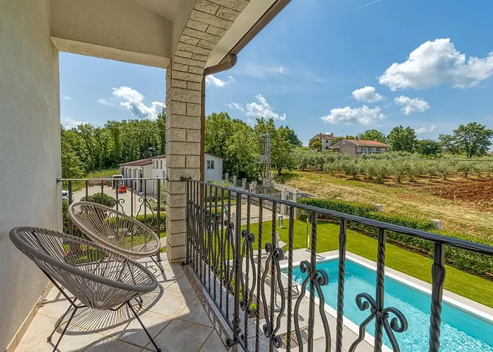 Apartment Silvia Ii With Private Pool